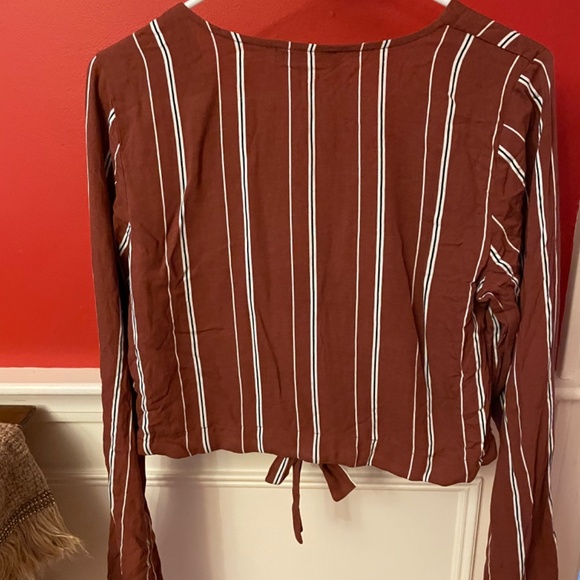 Cute Top - Picture 3 of 3